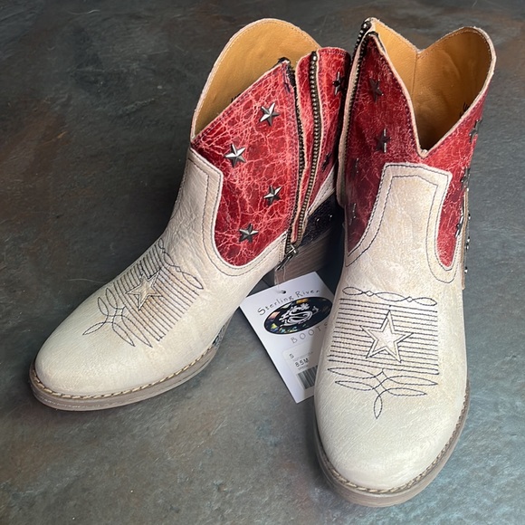 Sterling River White and Red Leather Western Star Studded Boots Size 8.5 - Picture 8 of 9